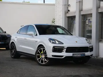 PORSCHE E-Hybrid CoupéPLATINUM-INNO-PANO-HUD-LEDER BEIGE