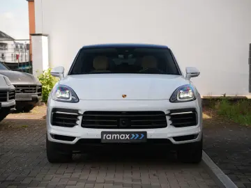 PORSCHE E-Hybrid CoupéPLATINUM-INNO-PANO-HUD-LEDER BEIGE