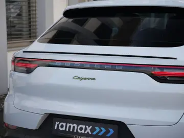 PORSCHE E-Hybrid CoupéPLATINUM-INNO-PANO-HUD-LEDER BEIGE