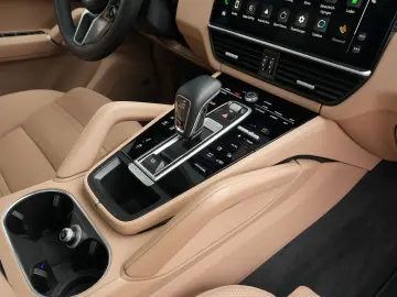 PORSCHE E-Hybrid CoupéPLATINUM-INNO-PANO-HUD-LEDER BEIGE