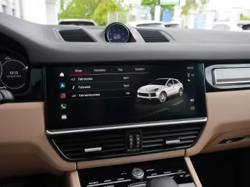 PORSCHE E-Hybrid CoupéPLATINUM-INNO-PANO-HUD-LEDER BEIGE