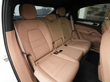 PORSCHE E-Hybrid CoupéPLATINUM-INNO-PANO-HUD-LEDER BEIGE