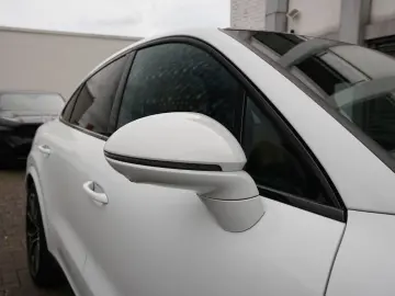 PORSCHE E-Hybrid CoupéPLATINUM-INNO-PANO-HUD-LEDER BEIGE