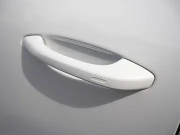 PORSCHE E-Hybrid CoupéPLATINUM-INNO-PANO-HUD-LEDER BEIGE