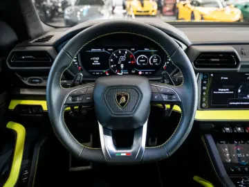 LAMBORGHINI Urus 4.0 V8 PHEV SE
