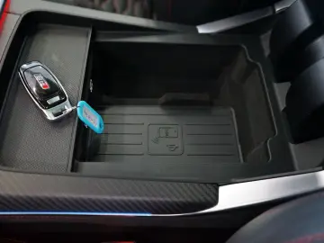 AUDI RSQ8 4.0 TFSI quattro PANO 360 KAMERA TOTWINKEL