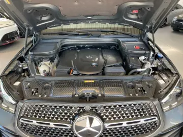 MERCEDES-BENZ GLE 450 d 4M AMG MBUX Memory Night Amb&hellip;