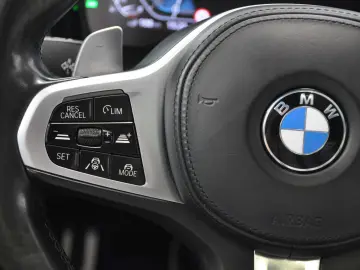 Stoc BMW 330E M pack HeadUp Laser 360gr Camera