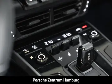 PORSCHE 992 -2 (911) Carrera BOSE Servolenkung Plus