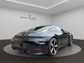 PORSCHE 911 992.2 Carrera PanoDach SportAGA Sport-Chrono