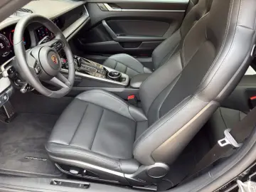 PORSCHE 911 992.2 Carrera PanoDach SportAGA Sport-Chrono