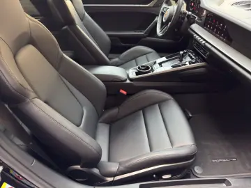 PORSCHE 911 992.2 Carrera PanoDach SportAGA Sport-Chrono