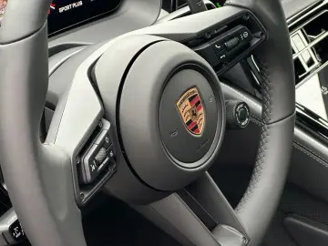 PORSCHE Panamera 4 E-Hybrid BOSE PANO Soft-Close