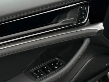 PORSCHE Panamera 4 E-Hybrid BOSE PANO Soft-Close