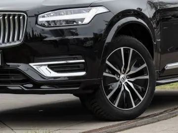 VOLVO XC90 T8 AWD Core NP 87.670 - AHK 20'LMF HK