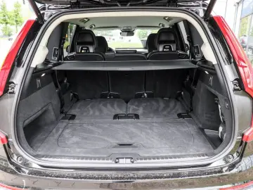 VOLVO XC90 T8 AWD Core NP 87.670 - AHK 20'LMF HK