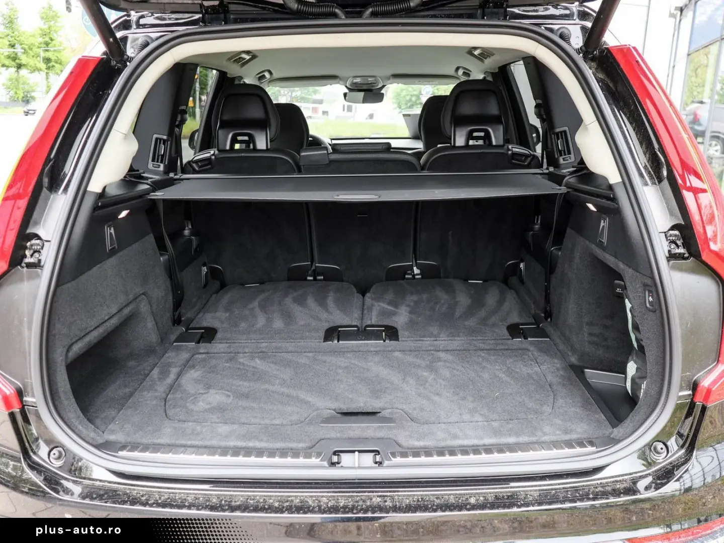 VOLVO XC90 T8 AWD Core NP 87.670 - AHK 20'LMF HK