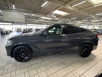 BMW X6 M50 i A 22'' Pano AHK H K Leder Par&hellip;
