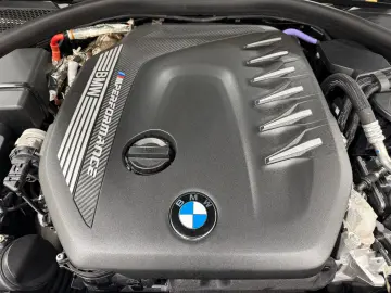 BMW M340d xDrive Touring Pro M-Sitze AHK ACC 360  HK