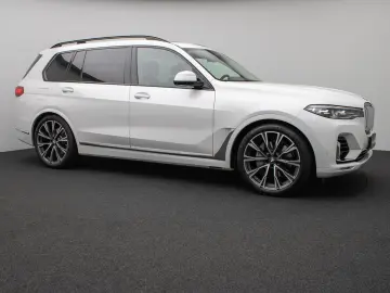 BMW X7 xD40d  Panorama Kamera HUD DAB H K SoftCl AHK