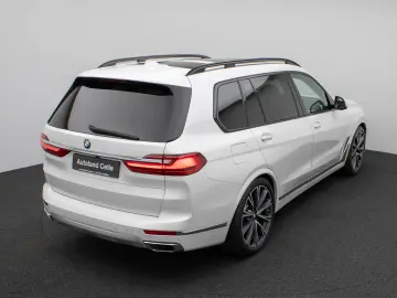 BMW X7 xD40d  Panorama Kamera HUD DAB H K SoftCl AHK