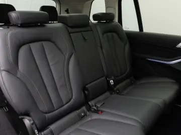 BMW X7 xD40d  Panorama Kamera HUD DAB H K SoftCl AHK