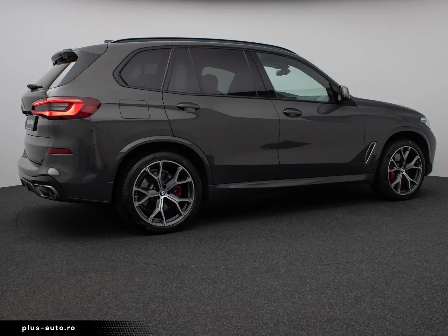 BMW X5 M50i Panorama 360 Laser HUD DAB B&W Massage