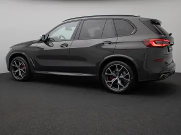 BMW X5 M50i Panorama 360 Laser HUD DAB B&W Massage