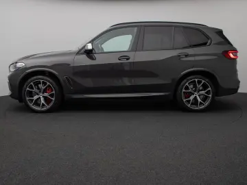 BMW X5 M50i Panorama 360 Laser HUD DAB B&W Massage