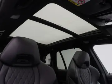 BMW X5 M50i Panorama 360 Laser HUD DAB B&W Massage