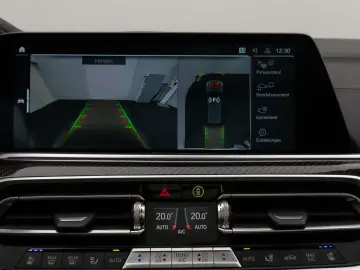 BMW X5 M50i Panorama 360 Laser HUD DAB B&W Massage