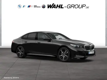 BMW 550e xDrive M SPORT LC PROF ICONIC GLOW B&W   KO