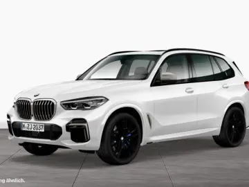 BMW X5 M50i