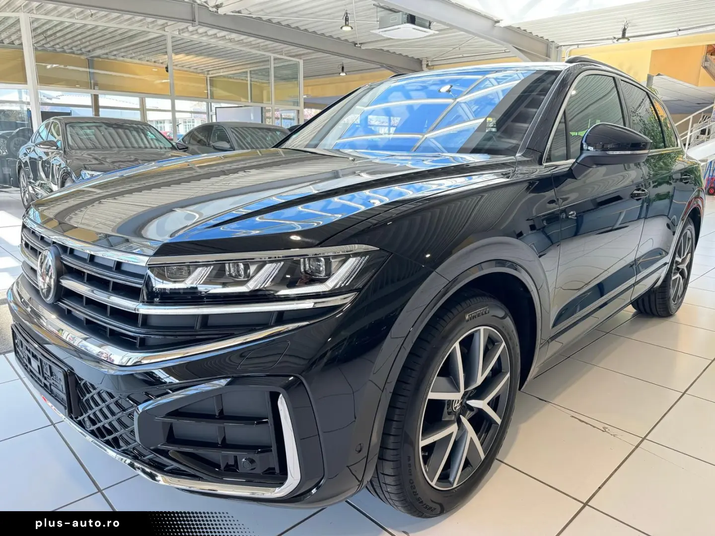 VW Touareg 3.0TDI 4M R-Line Panor AHK ACC HUD StHei
