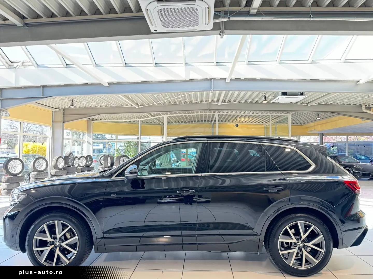 VW Touareg 3.0TDI 4M R-Line Panor AHK ACC HUD StHei