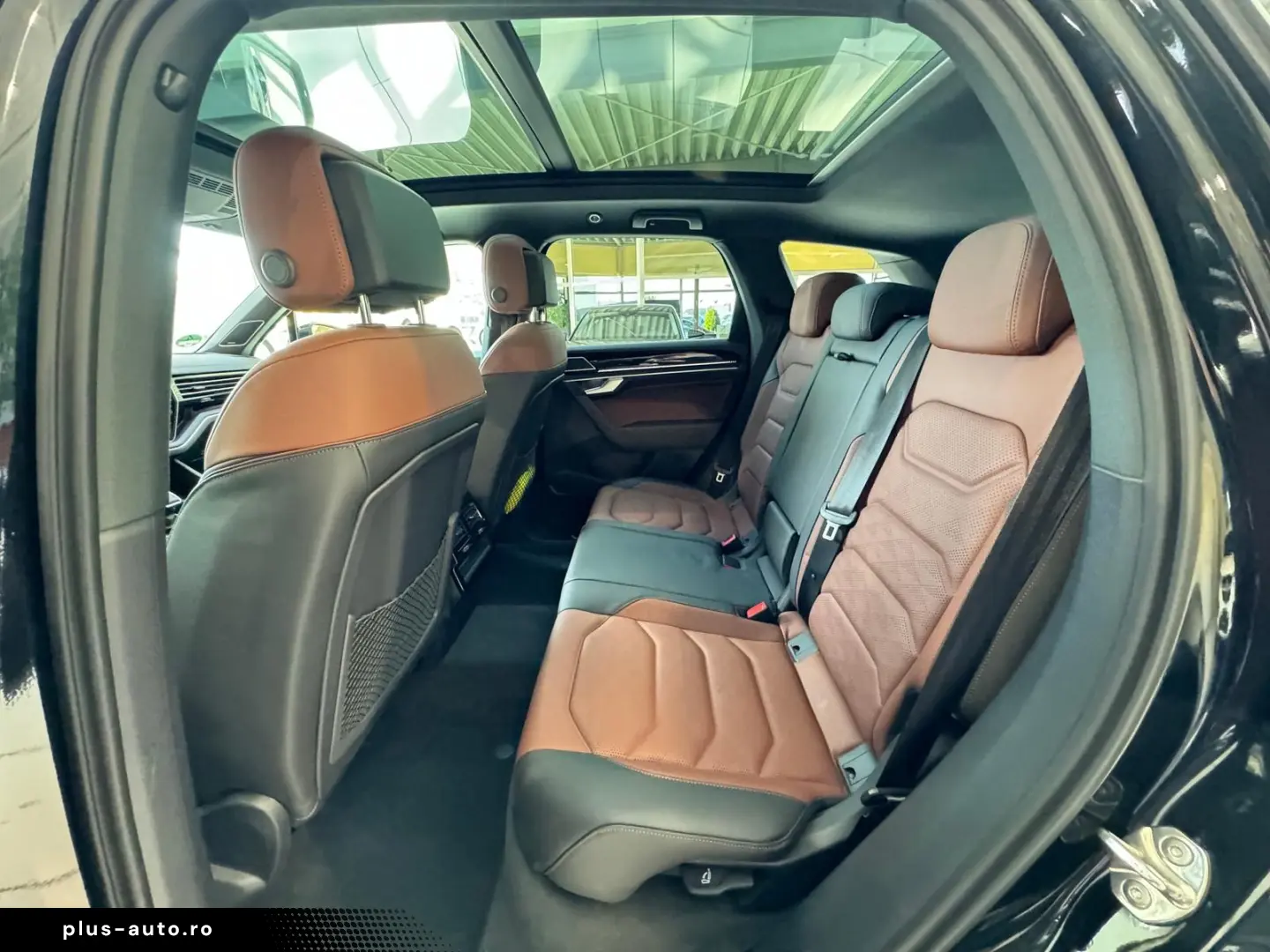 VW Touareg 3.0TDI 4M R-Line Panor AHK ACC HUD StHei