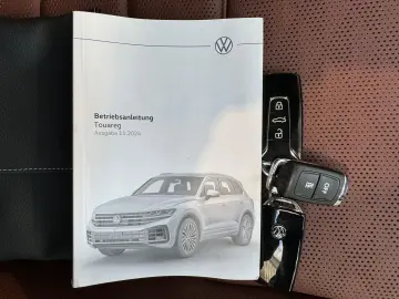 VW Touareg 3.0TDI 4M R-Line Panor AHK ACC HUD StHei