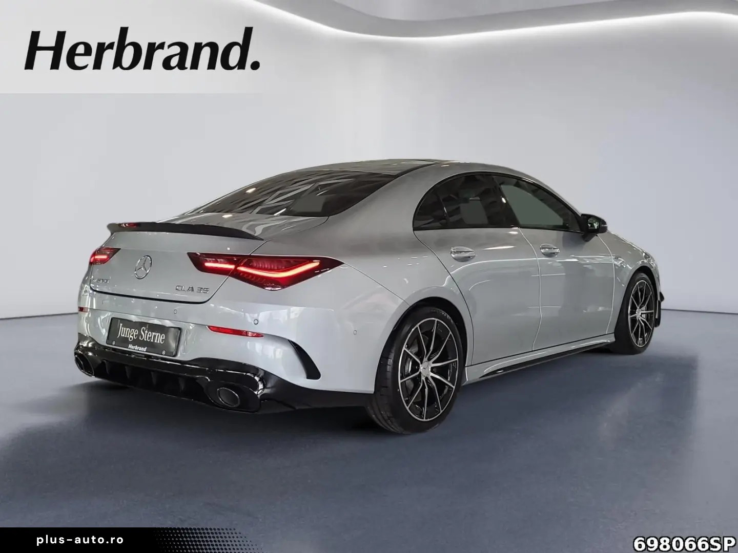 MERCEDES-BENZ CLA 35 AMG 4M Coupé Pano Burmester Aero Kamera