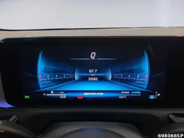 MERCEDES-BENZ CLA 35 AMG 4M Coupé Pano Burmester Aero Kamera