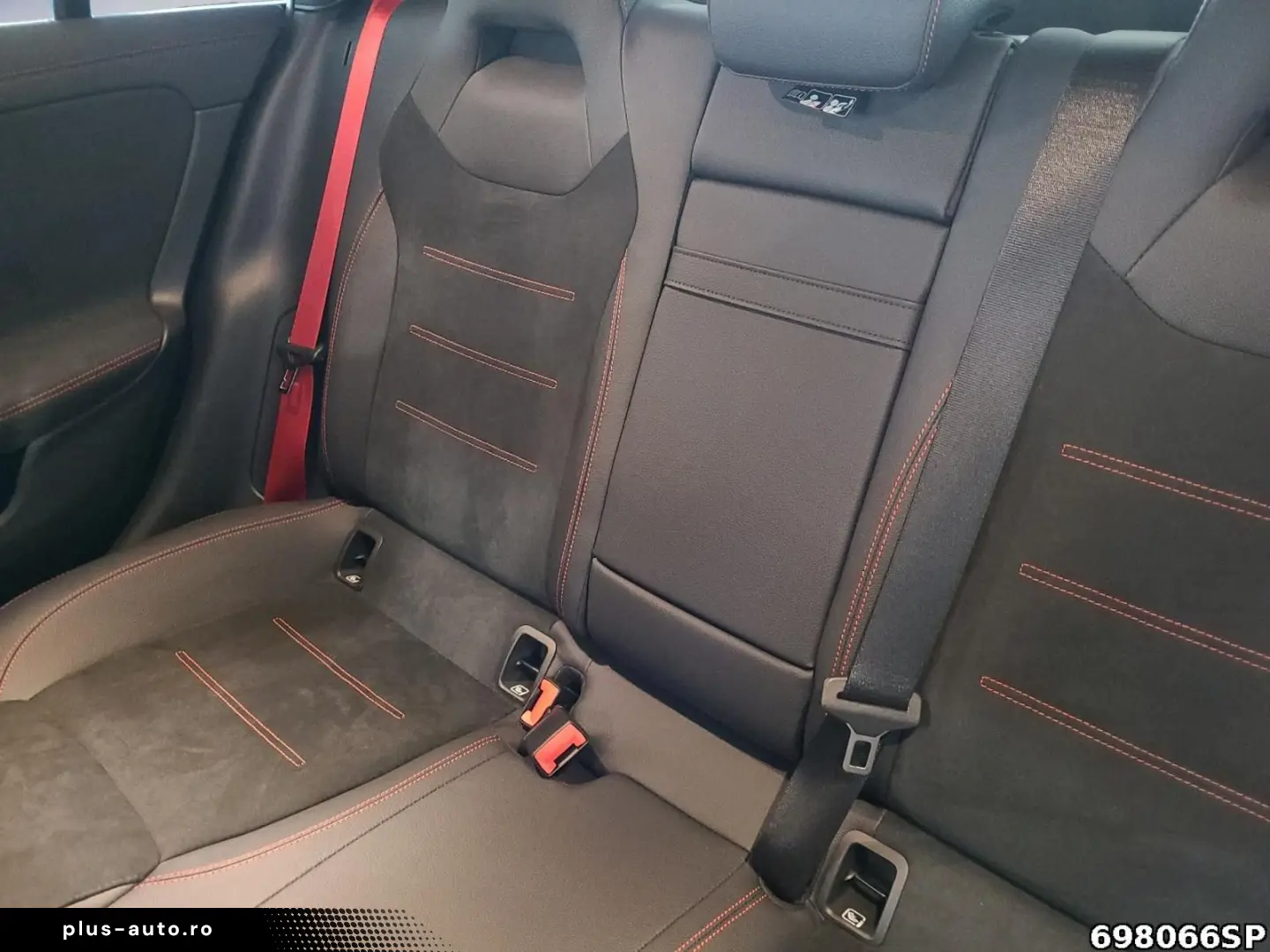 MERCEDES-BENZ CLA 35 AMG 4M Coupé Pano Burmester Aero Kamera