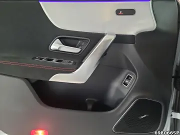 MERCEDES-BENZ CLA 35 AMG 4M Coupé Pano Burmester Aero Kamera