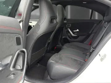 MERCEDES-BENZ CLA 35 AMG 4M AERO PANO DISTR. BURMESTE® NIGHT