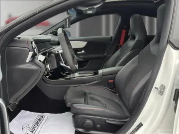 MERCEDES-BENZ CLA 35 AMG 4M AERO PANO DISTR. BURMESTE® NIGHT