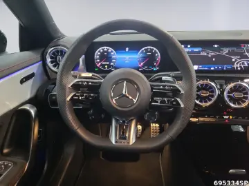 MERCEDES-BENZ CLA 35 AMG 4M  Aero Pano MULTIBEAM