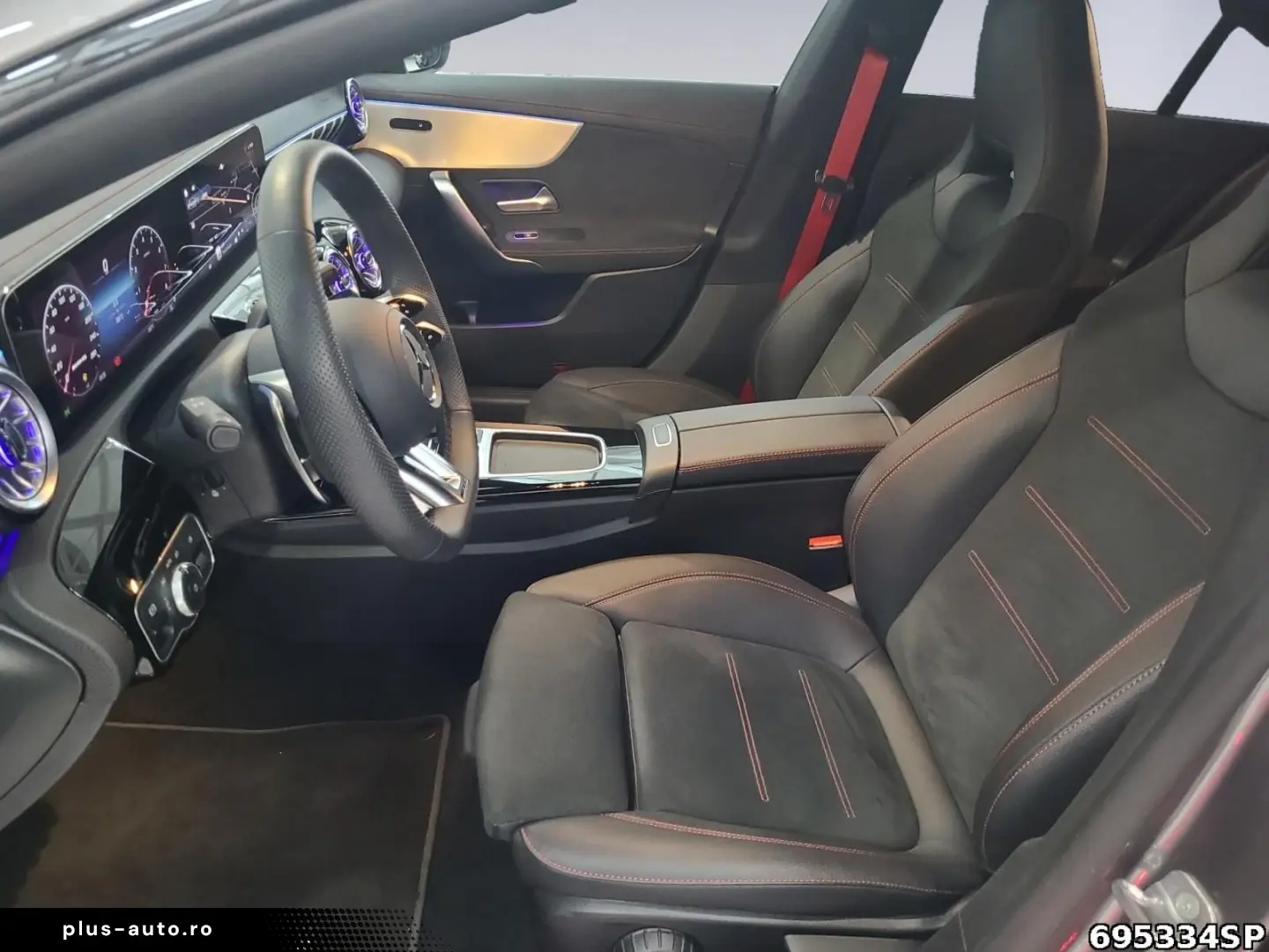 MERCEDES-BENZ CLA 35 AMG 4M  Aero Pano MULTIBEAM