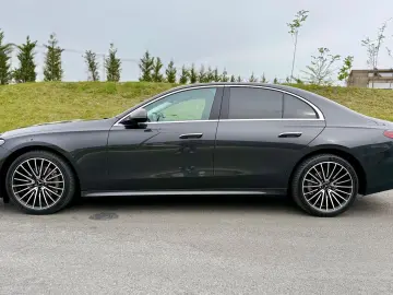 Mercedes-Benz E 200 4matic