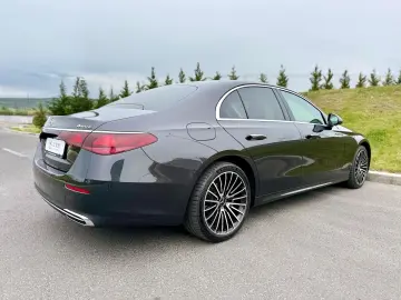 Mercedes-Benz E 200 4matic
