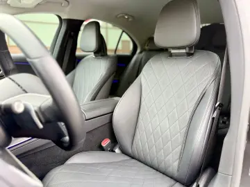 Mercedes-Benz E 200 4matic