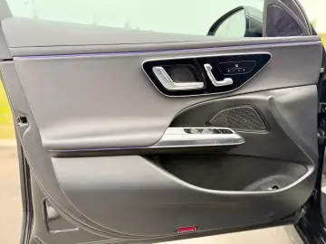 Mercedes-Benz E 200 4matic