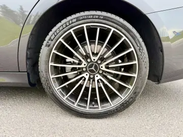 Mercedes-Benz E 200 4matic